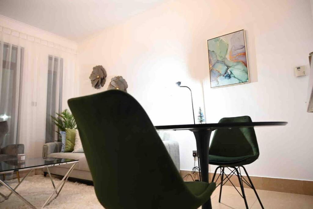 Brand New Furniture . Close To Dubai Mall. Zewnętrze zdjęcie